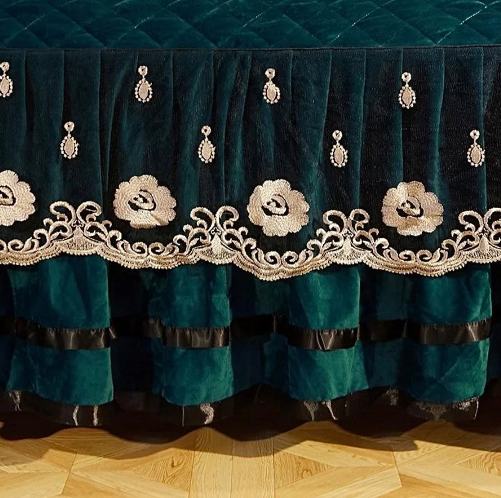 Velvet emerald green bedding set with gold embroidered floral details and layered ruffles, luxury bedroom decor LINKORI