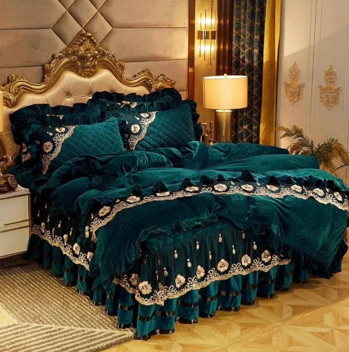 Emerald green velvet duvet cover set with ruffles and gold embroidery, luxury bedding for modern bedrooms, LINKORI