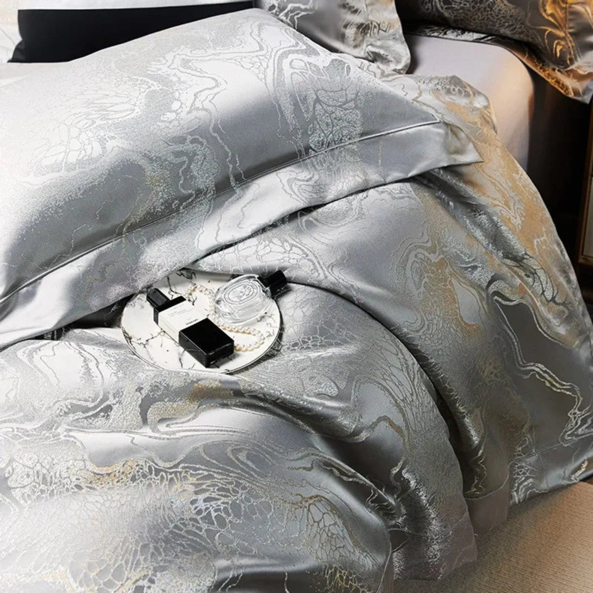 Luxury hotel-quality duvet cover set in silver jacquard with sophisticated Asian imperial motif designs