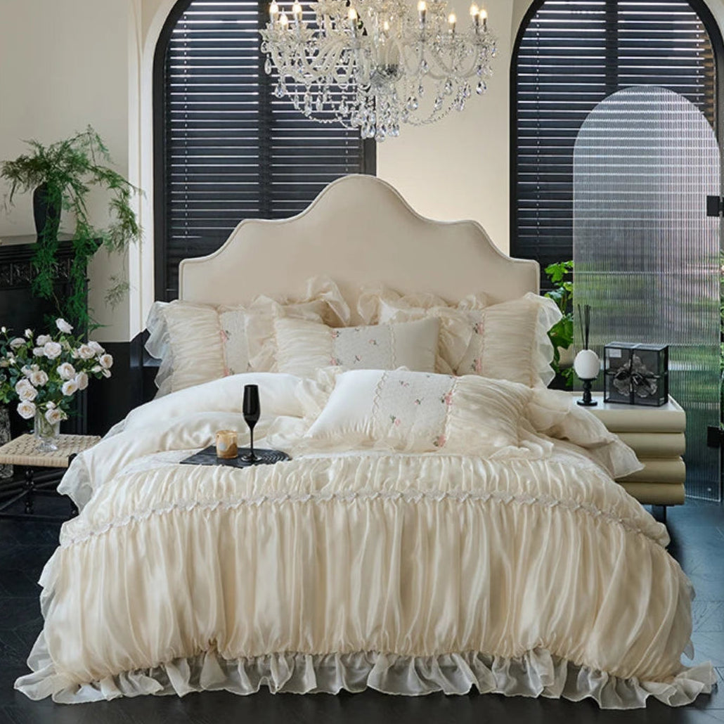 Ivory beige ruffle-lace bedding set, 100% cotton twill, 4-piece (duvet cover, heart-quilted bed skirt, 2 pillowcases) styled in a vintage bedroom — shabby chic French country decor, full set view, LINKORI Rubylace Ivory