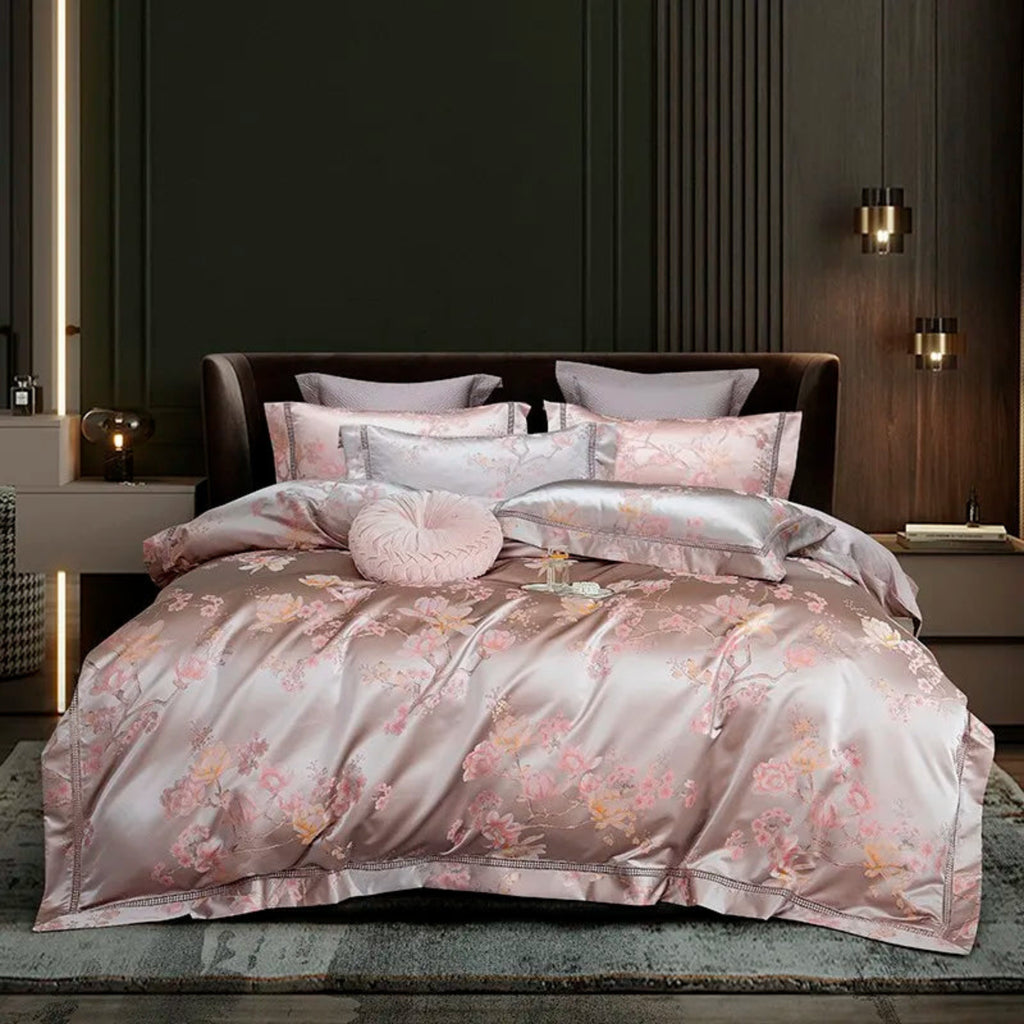 Elegant floral satin duvet cover made from 100% Egyptian cotton jacquard weave