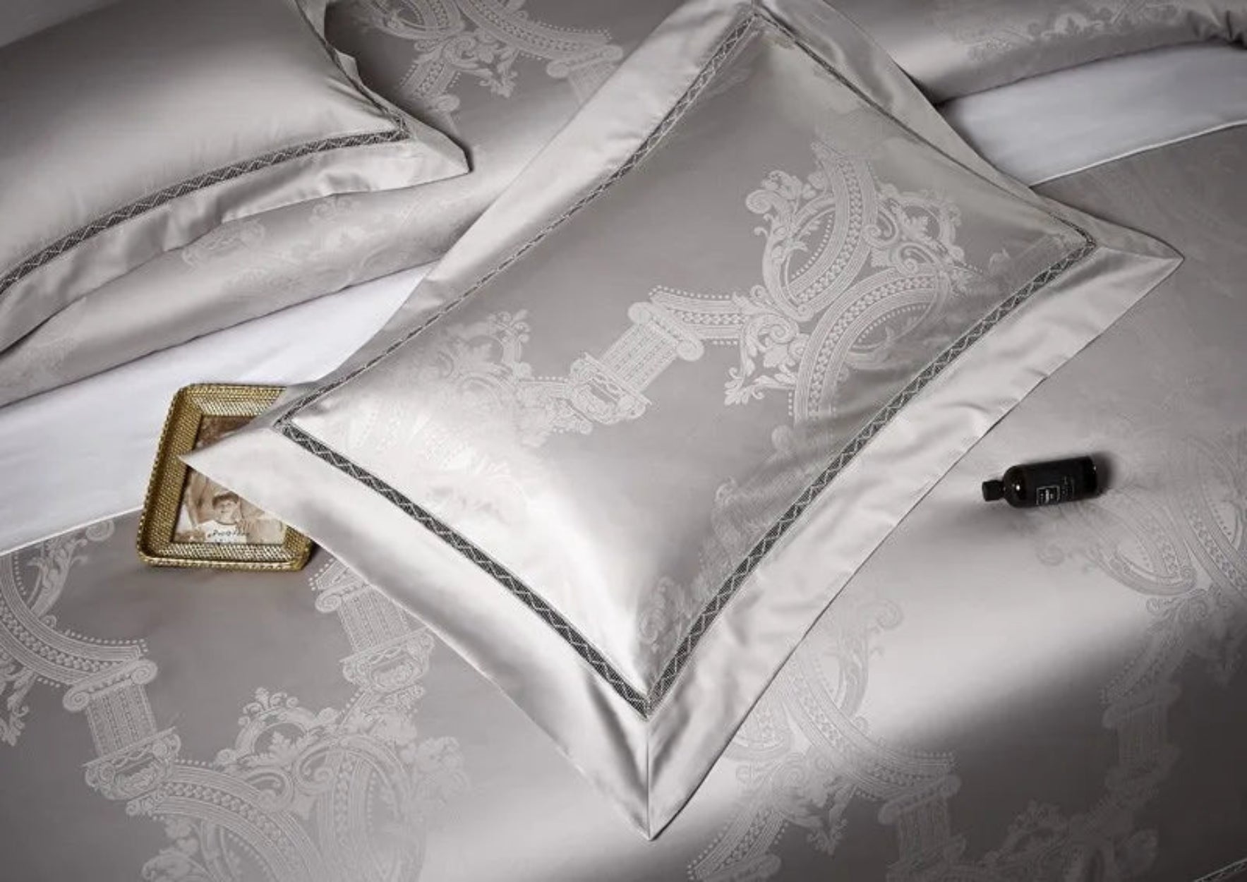 Sophisticated platinum silver grey damask duvet cover set featuring ultra-premium Egyptian cotton satin with baroque motifs