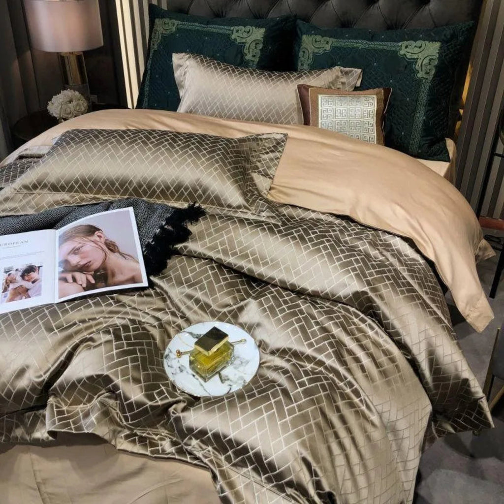 Designer gold quilted cotton duvet cover set - premium geometric pattern duvet cover 4-piece luxury collection