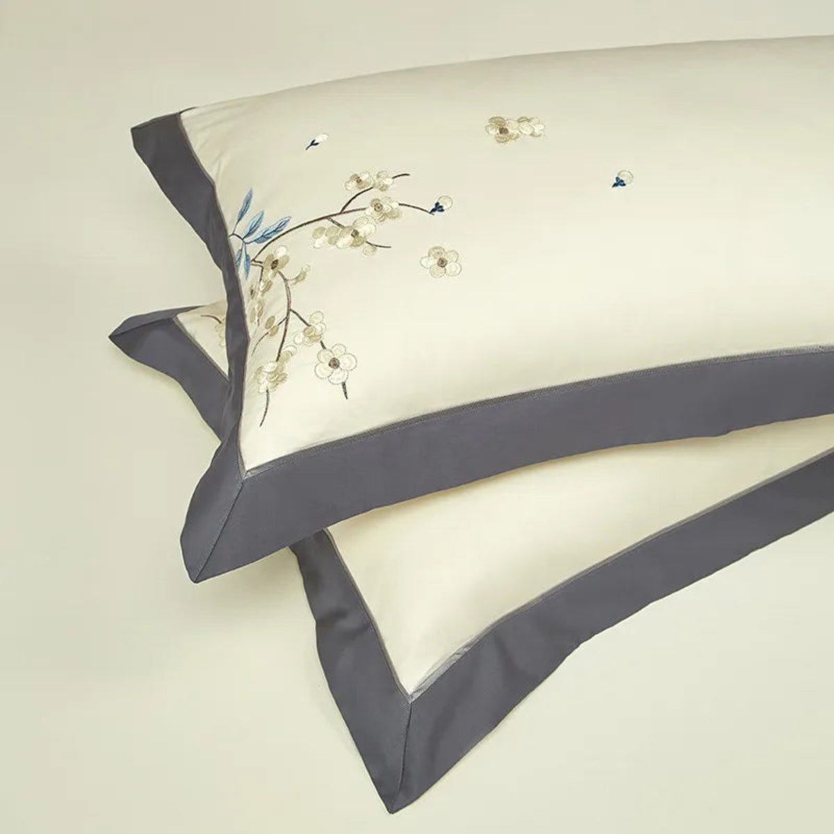 Elegant floral leaf embroidered duvet set in grey & ivory – luxury cotton bedding for chic bedrooms