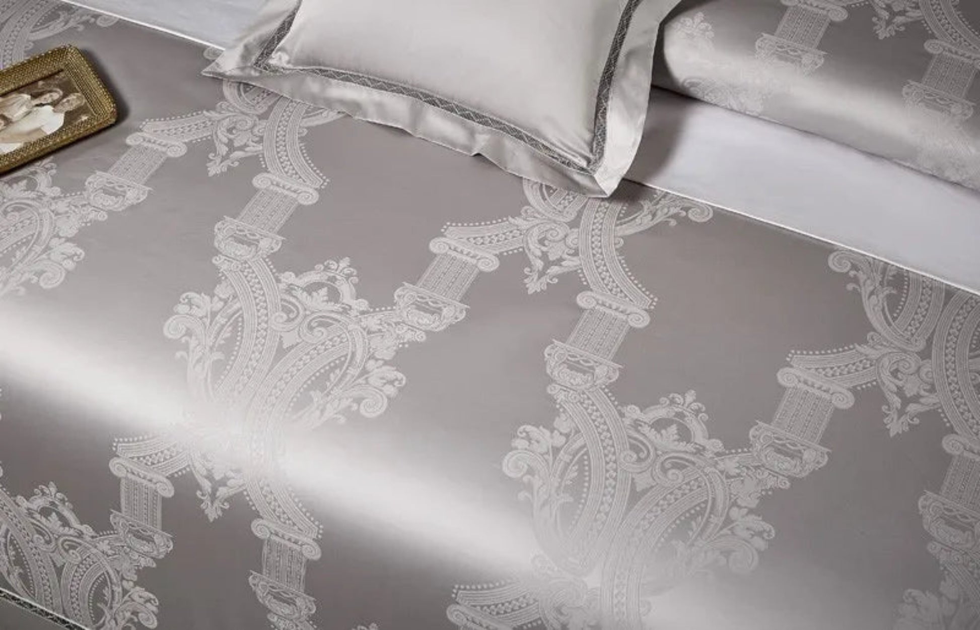 Designer damask jacquard duvet cover in platinum silver grey cotton satin with European luxury bedroom design