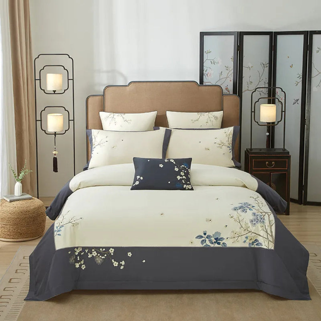 Luxury Ivory & Grey bedding with floral and leaf embroidery – Egyptian cotton 4/7-piece bedding set