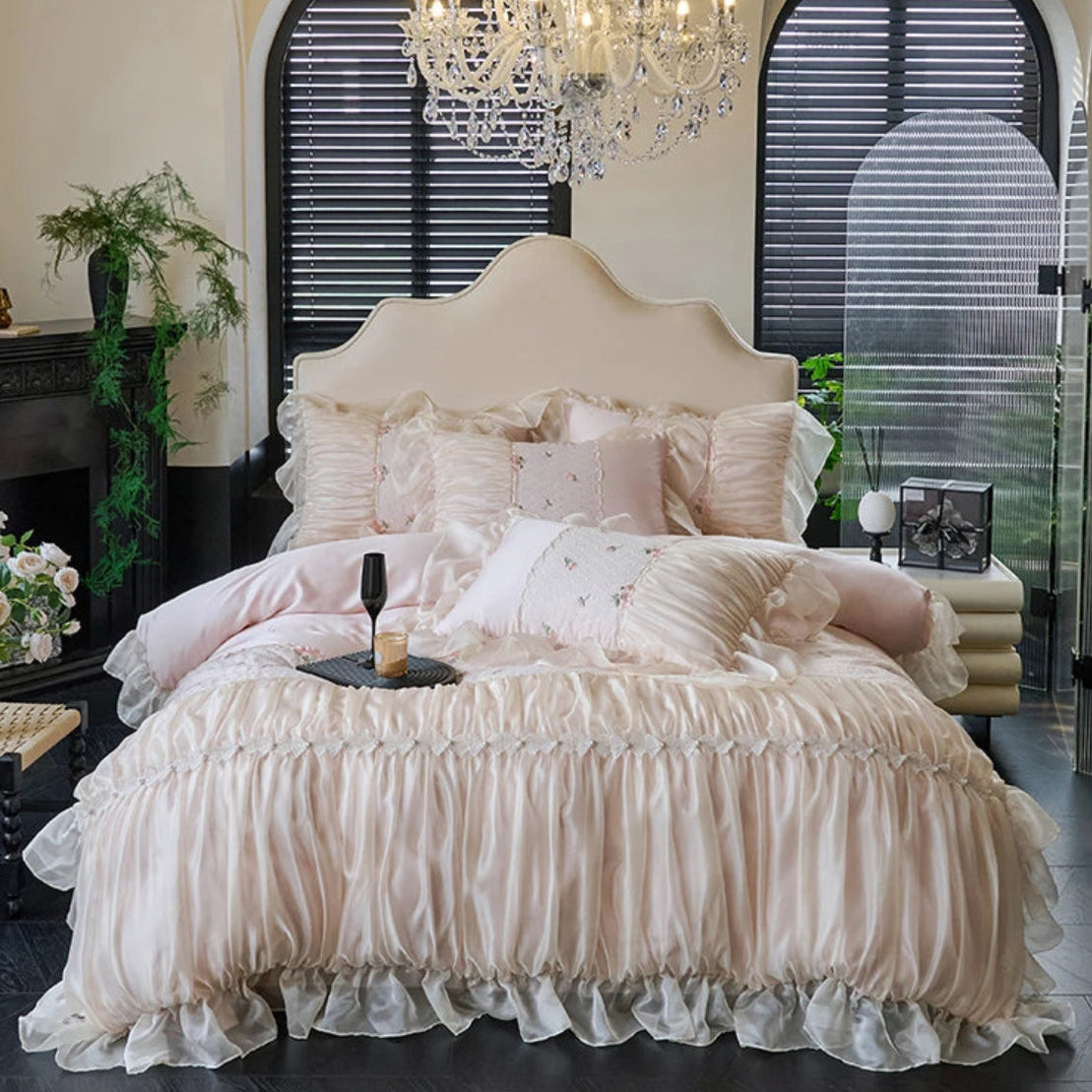 Blush pink princess ruffle-lace bedding set, 100% cotton twill, 1000TC — 4-piece full set (duvet cover, heart-quilted bed skirt, 2 pillowcases) in a romantic bedroom, diamond floral embroidery — LINKORI Rubylace Pink