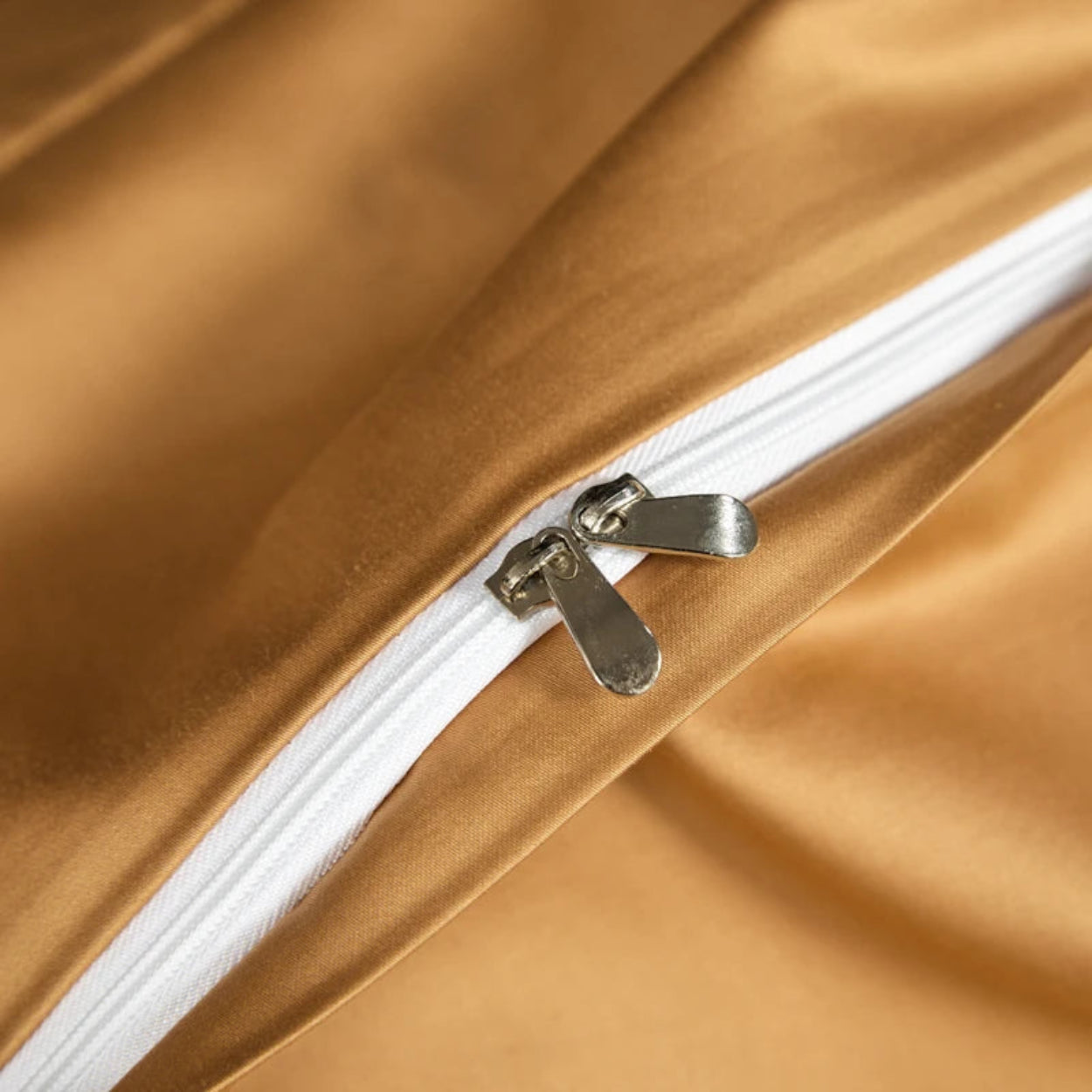 Black bohemian paisley bedding set in 800TC Egyptian cotton satin, luxury boho bedding