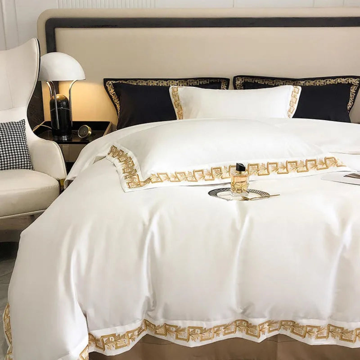 Luxury white duvet cover set in Egyptian cotton – modern glam bedroom bedding by LINKORI Whitelavel.