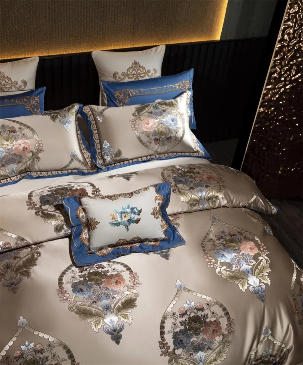 Luxury baroque medallion gold satin bedding Egyptian cotton quilted duvet cover royal