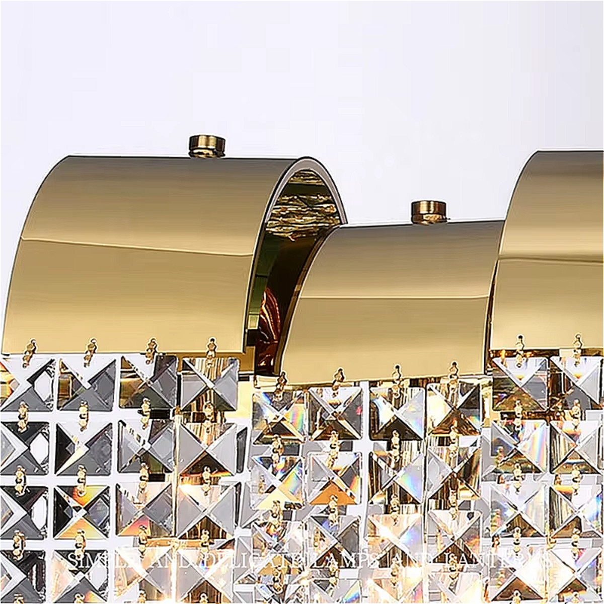 Sculptural Luxury Crystal Chandelier – Gold Linear Pendant Light for Contemporary Dining Rooms