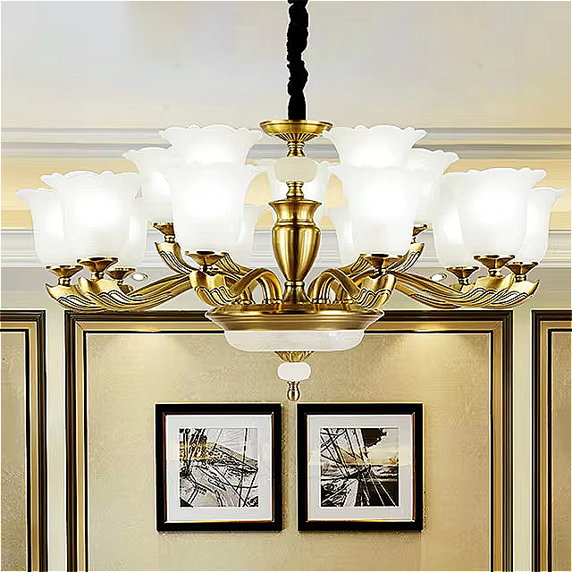 15-light antique gold tulip chandelier installed in a luxurious classical living room | LINKORI VROLLADO