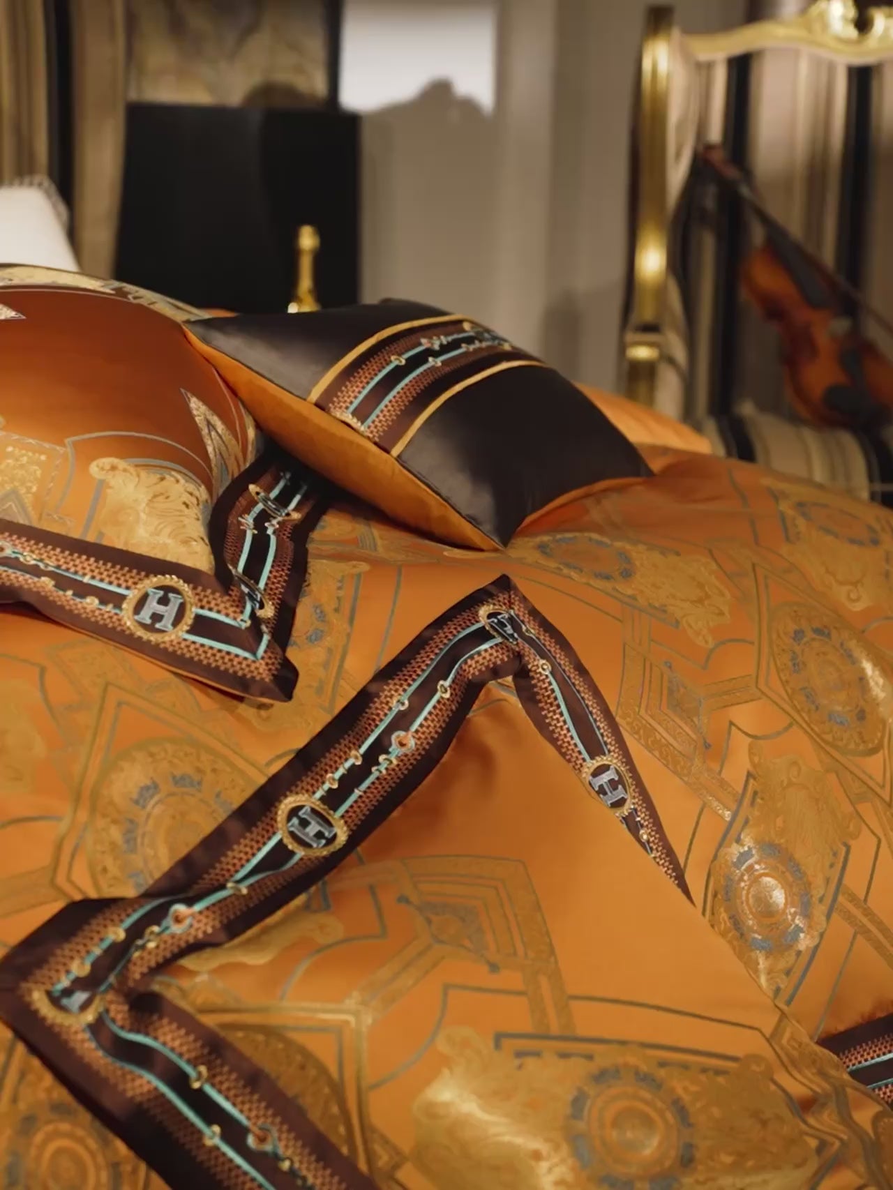 Watch the Real Product Video- Baroque Satin Jacquard Bedding – Egyptian Cotton Satin Duvet Cover set for Luxury Bedrooms