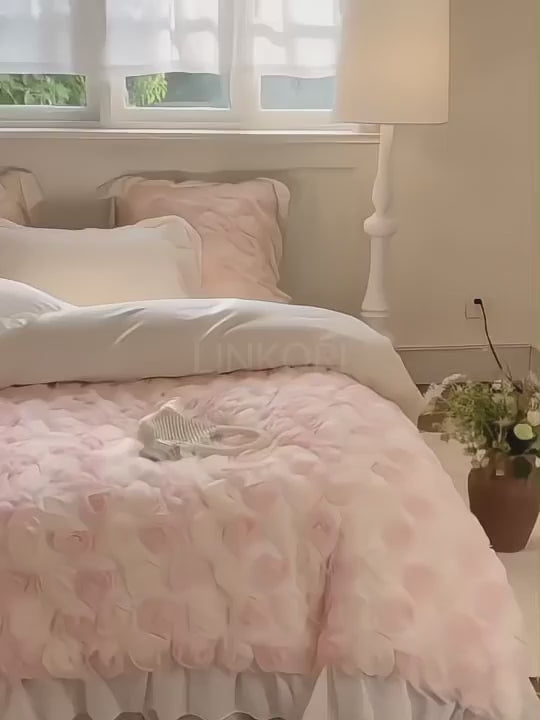 Real Product Video | Ivory Cottagecore Floral Bedding - Velvet and Ruffled Lace Duvet Cover Set 4-Piece | LINKORI Roseblossom Ivory