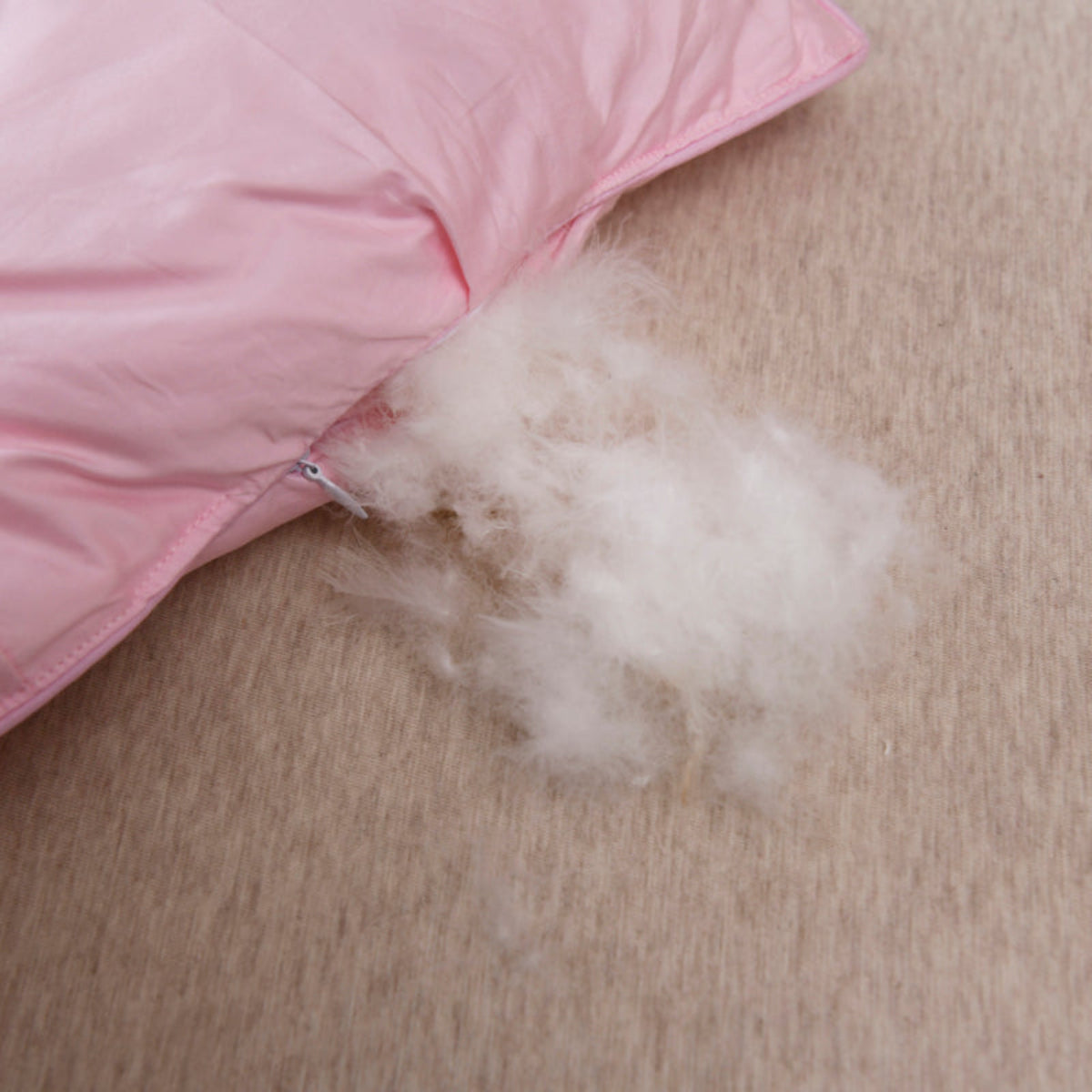 Goose down fill detail – fluffy and lightweight 100% goose down for cloud-like insulation