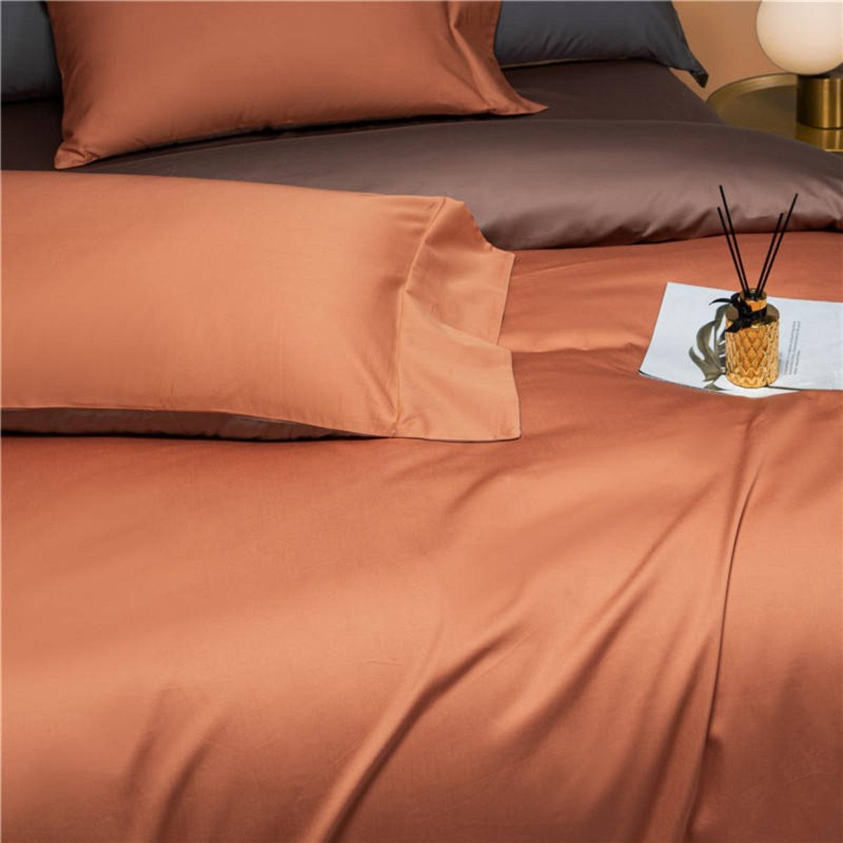 Reversible Orange and Brown Duvet Cover with Two Matching Orange Pillowcases – Modern Bedroom Luxury Bedding Set