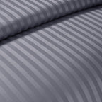 grey stripe pattern Egyptian cotton duvet cover close-up luxury 400TC breathable bedding fabric | LINKORI Gradiol S. Grey