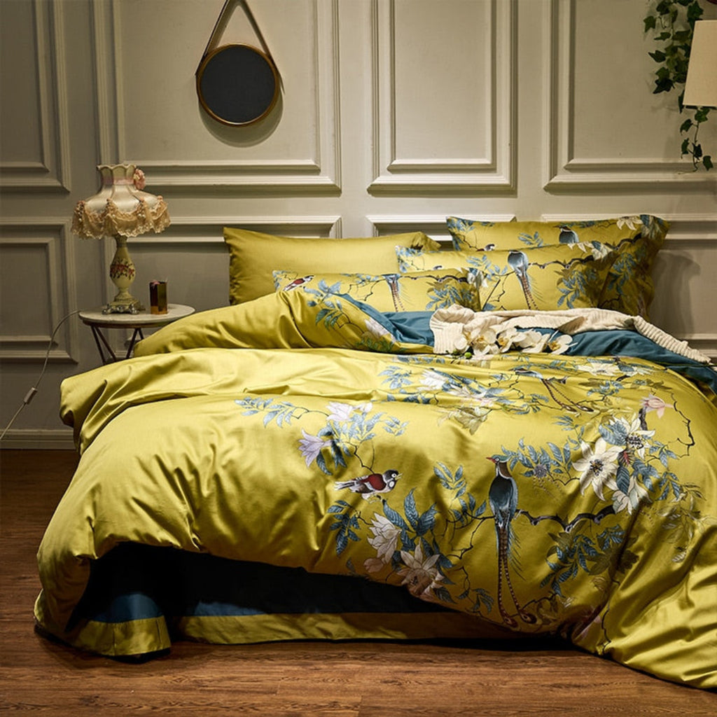 Luxury 4-piece floral duvet cover set with bold bird motif in teal and brown tones – LINKORI Novenic Egyptian cotton bedding.