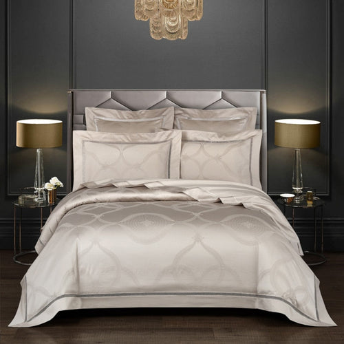 Elegant ivory 800 thread count Egyptian cotton duvet cover set displayed in a modern luxury bedroom – LINKORI Elegant