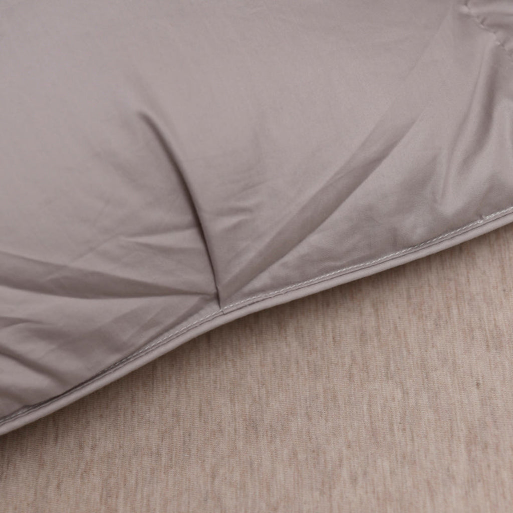 close-up of grey goose down comforter fabric texture luxury 600+ thread count cotton shell | LINKORI Grey Luxurious