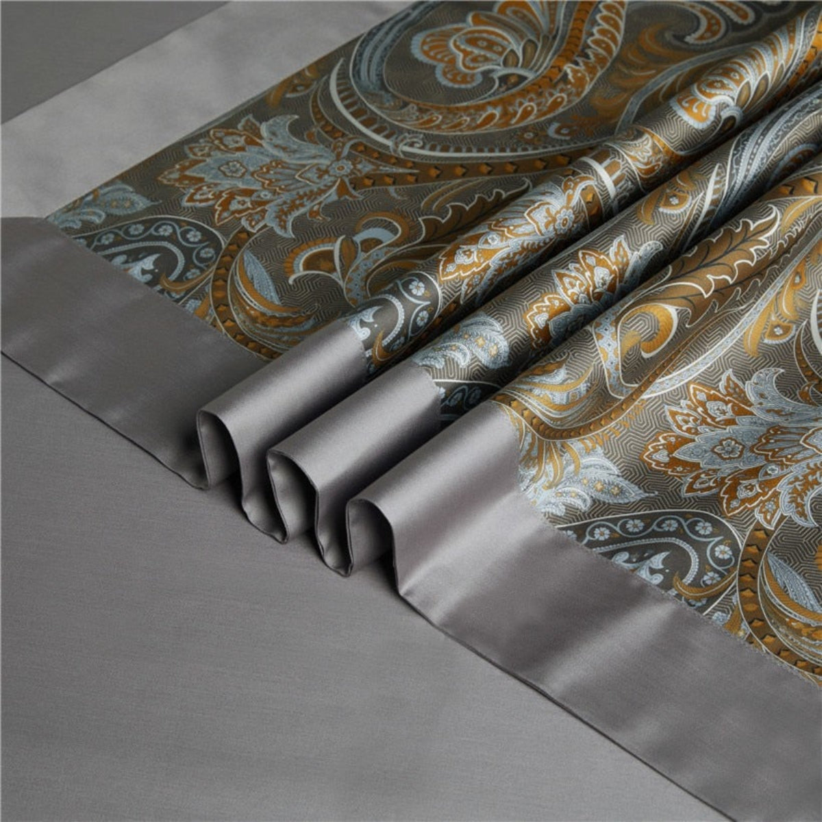 Baroque Paisley Luxury Bedding – 100% Egyptian Cotton 4-Piece Duvet Cover Set for Vintage-Inspired Bedrooms | LINKORI Drull